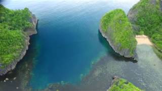 preview picture of video 'Caramoan Drone Flight'