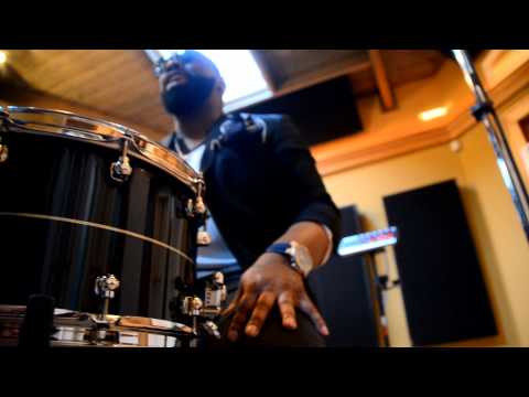 Calvin Rodgers: Pearl 14x8 Kapur Fiberglass Snare Drum