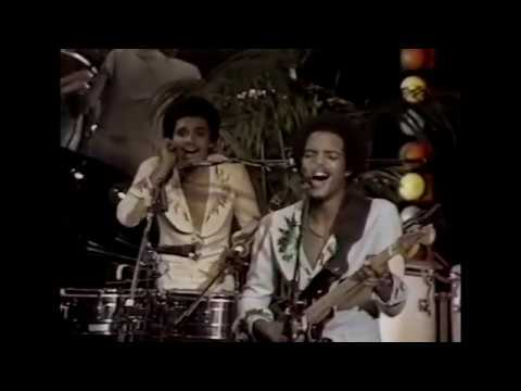 Brothers Johnson  "Strawberry Letter 23" (Live 1977)