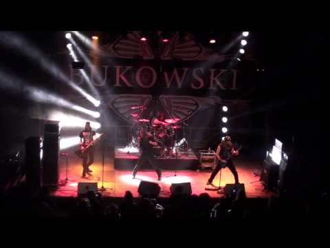 130302 Limours 01 Walking By My Self