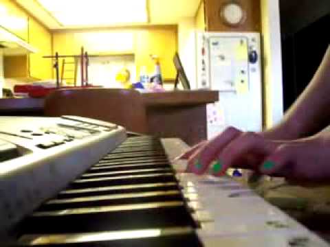 Chapera does the Twist on the piano!