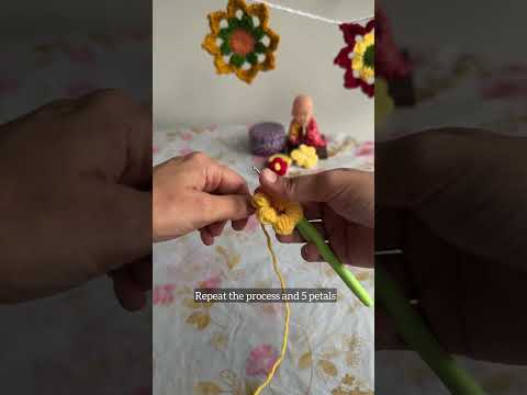 🌼 5-minute crochet flower — quick, easy, cute & beginner-friendly! #crochet #5minutecrafts