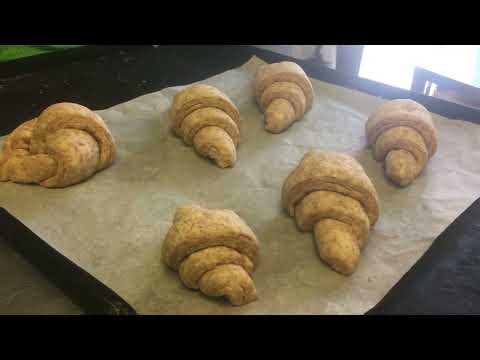 CORNETTI how to shape and bake ITALIAN CROISSANTS the TUSCAN pastry chef way