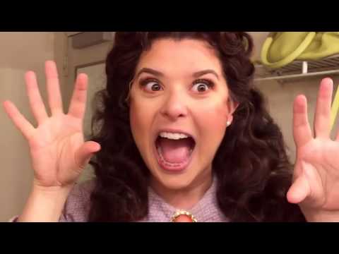 SINGING IN RUSSIAN....CRAZY!!!🤦🏻‍♀️