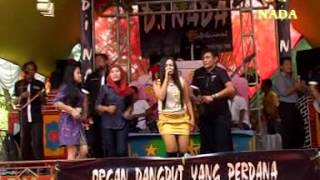 Download lagu Cinta Berawan - D.I NADA mp3 Download lagu Cinta Berawan - D.I NADA mp3