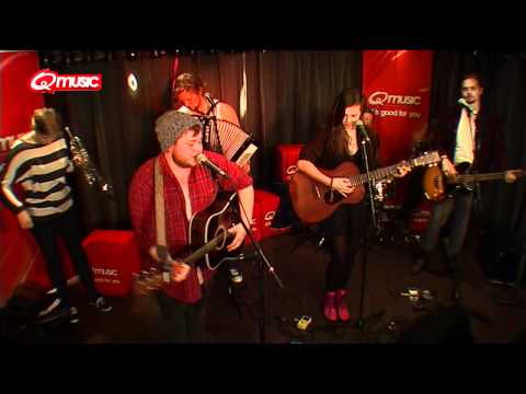 Of Monsters And Men - Little Talks (live bij Q)