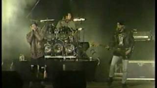 Too Many Cooks - Who (live)