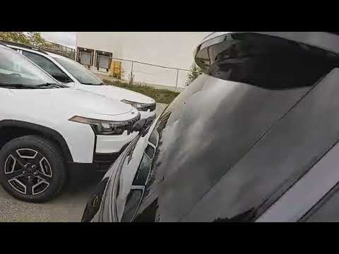2026 Jeep Grand Cherokee L Limited 4x4 in Diamond Black Crystal Pearl for sale at Kitchener Chrysler Dodge Jeep Ram in Kitchener, ON
