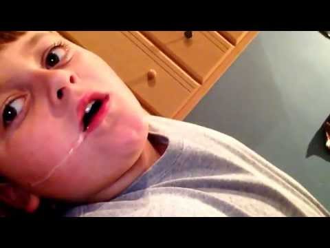 Slamming your finger in the door be like (skit)