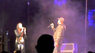 Katryn sing Toe Stop my Hart saam met Jay