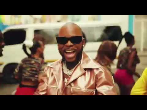 Mr Bow vá navela  video da Ricaria