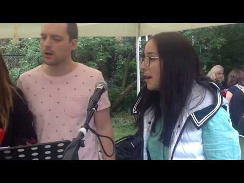 Katholikentag 2018 - Antoniuskirche - Fiesta en el jardin (11.05.2018) - (03) Bom Bom Bom Bom