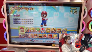 GARAM JUEGA MARIO KART!! ( Game Center en Japón )