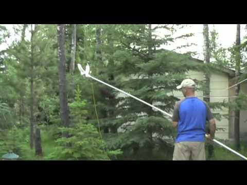 Boomerope - Setting Up a Bird Feeder