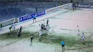 Heavy Snow During Soccer Game - Dynamo Kiev vs Dynamo Zagreb - 12/4/12