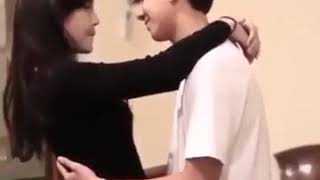 Download lagu yang jomblo jangan liat, bikin baper😞🙊 mp3