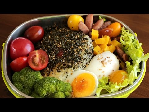 おにぎり弁当(ジュメオクバップ：주먹밥) (Rice ball lunch box (Jumeokbap: 주먹밥))