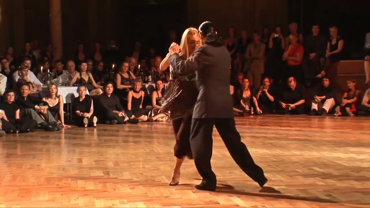 Alejandra Mantiñan & Gregorio Garrido dance Angel D'Agostino's Café Dominguez