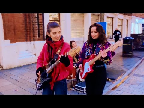 Oh Well (Cover) - Belfast Busking