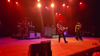 Thievery Corporation Heaven&quot;s Gonna Burn Your Eyes Live at the Greek in LA