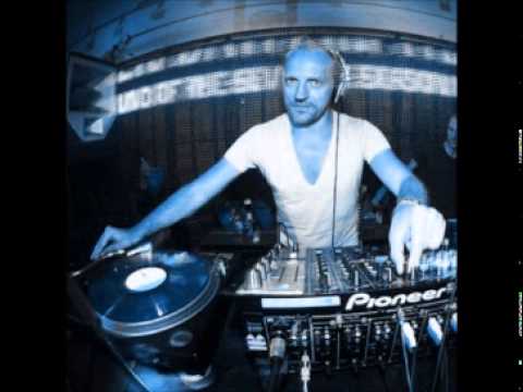 Sven Vath-essential mix live @ cocoon amnesia (ibiza) 08-02-2010