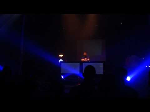 Sied van Riel & Radion 6 - Radiator