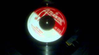 Leslie Uggams    in the land of make believe