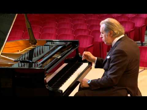 download lagu mp3 mp4 Luciano Michelini, download lagu Luciano Michelini gratis, unduh video klip Luciano Michelini