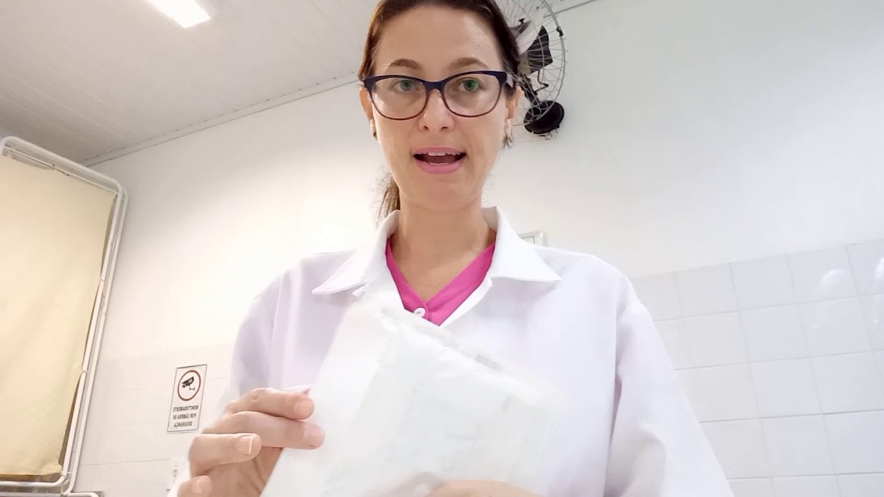 Técnica de higiene das mãos e técnica  de calçar luva estéril