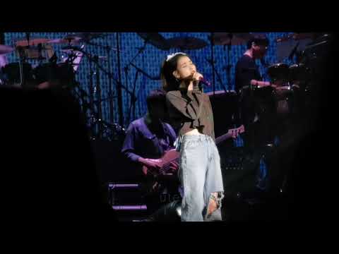 191229 IU 아이유 - Someday @ Love Poem in Jakarta #LovePoeminJKT