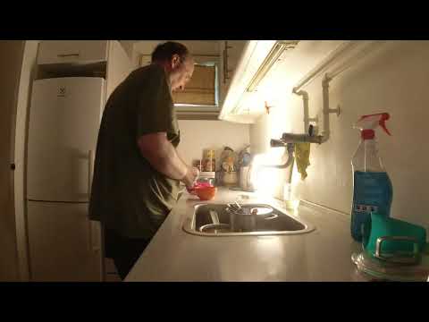 MongoTV_9469 - SPISER SKÅL SLIK FREDAG AFTEN