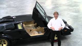 Lamborghini Countach (1988-1/2) on The Auto Dolly set