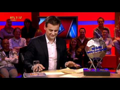 VI 16-05-11 - De heren maken de 'design' Gillette bokaal belachelijk