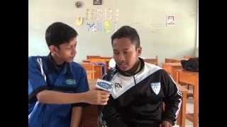 preview picture of video 'wawancara dengan wasit kegiatan class meeting'