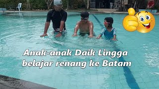 Download lagu 30 menit saja, anak-anak belajar renang santai (vlog belajar renang singkat) mp3