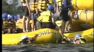 preview picture of video 'Adventure Rafting'