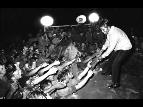 Video thumbnail for Caravan (Live at the Apollo Theater, 1967)