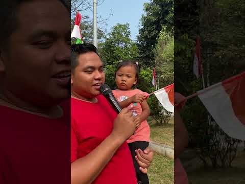 BAPACK NYANYI INDONESIA RAYA SAMBIL GENDONG PUTRINYA ❤️🥰🫡🙏🏻💪💪💪 MERDEKA #lomba17an #indonesia