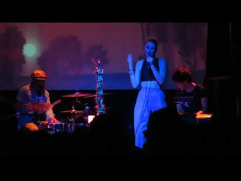 Niia " Nobody " Live @Rough Trade. Brooklyn, NY 04.18.18