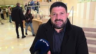 סגן השר, אלמוג כהן (חדשות ערוץ 7) - התמונה מוצגת ישירות מתוך אתר האינטרנט יוטיוב. זכויות היוצרים בתמונה שייכות ליוצרה. קישור קרדיט למקור התוכן נמצא בתוך דף הסרטון