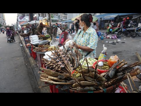 Many Yummy Different Food Types on The Street @Orussey - Evening Delicious Street Food For Dinner