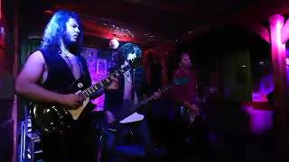 Video Salvation - "Never Be Alone" (Live at the Mariachi Bar)