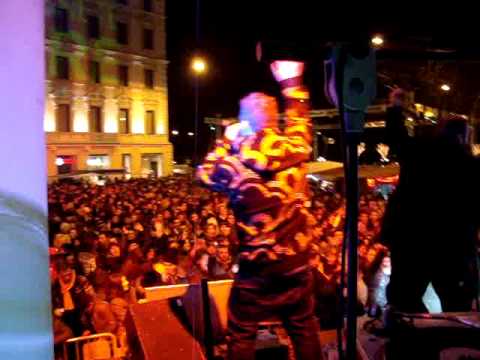 METRO*STARS & MAXI-B CAPODANNO 2011 PIAZZA RIFORMA LUGANO 1 pt