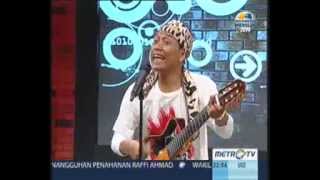 Download lagu Stand Up Comedy On The Weekend, Edisi 27 April 2013 (Part 3) | Metro TV mp3 Download lagu Stand Up Comedy On The Weekend, Edisi 27 April 2013 (Part 3) | Metro TV mp3