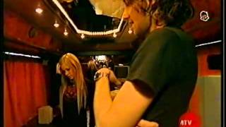 Avril Lavigne - Tour Bus Cribs 2004 - TRL UK - Bonez Tour
