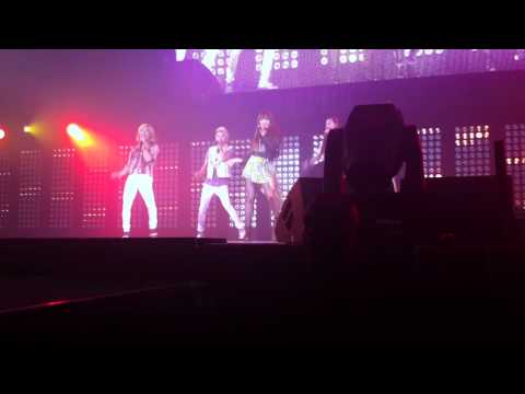 [110611] SM Town in Paris - F(x): La Chata