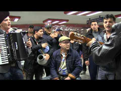 Parno Graszt és Roni a Nyugati téri aluljáróban - 20160223