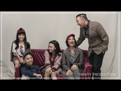 The Baldy's - Dunia Kita Penuh Cinta | Official Lyric Video