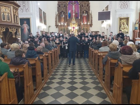 Chór Akademicki Politechniki Warszawskiej pod batutą Dariusza Zimnickiego na koncercie w Puńsku Chór Akademicki Politechniki Warszawskiej pod batutą Dariusza Zimnickiego na koncercie w Puńsku