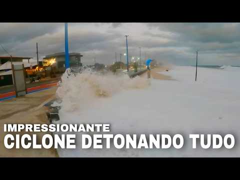 Itaipuaçu Maricá: Sea Rises Strongly and Waves Invade the Asphalt!